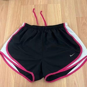 Nike Shorts. Size M